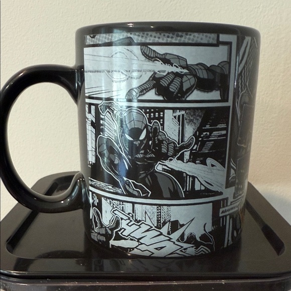 NWOT Spider-man comic mug - Picture 3 of 3